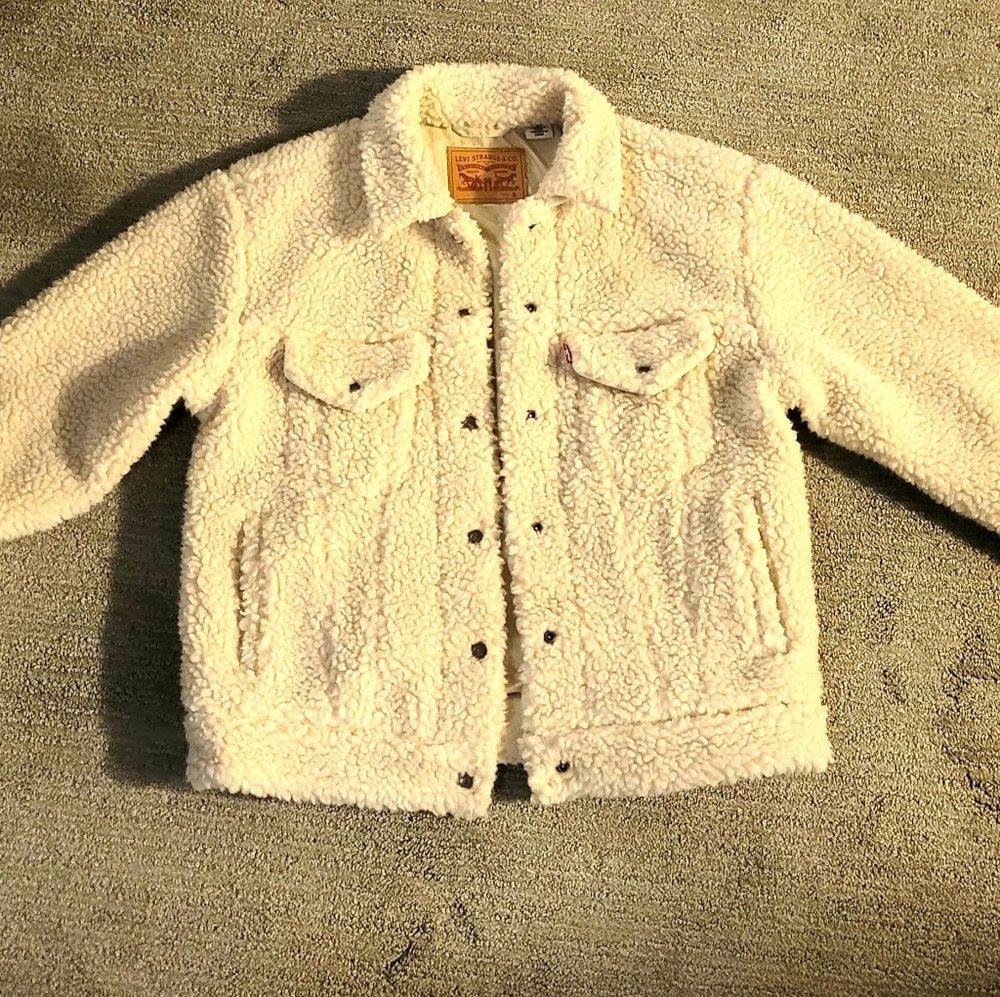 BNWOT Levis Ex-boyfriend Sherpa Trucker Jacket